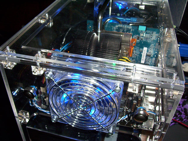 cubecase_new-spacers_8-29-06.jpg