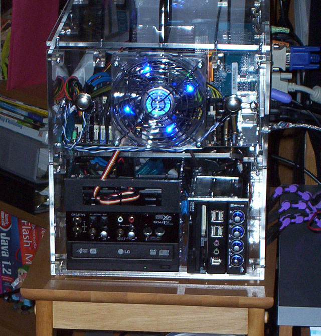 cubecase_on-pillar-1_sm.jpg