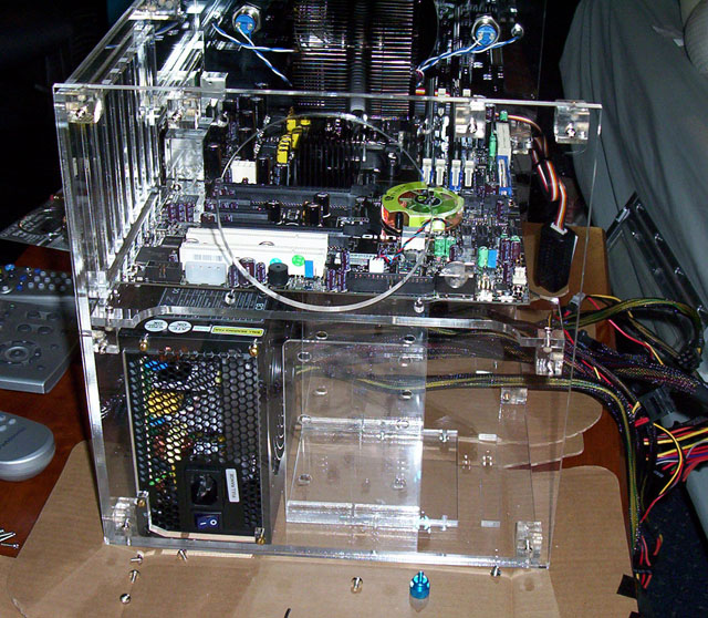 cubecase_rear-early_sm.jpg