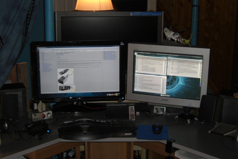 monitors_27.5in-LCD_24in-crt.jpg